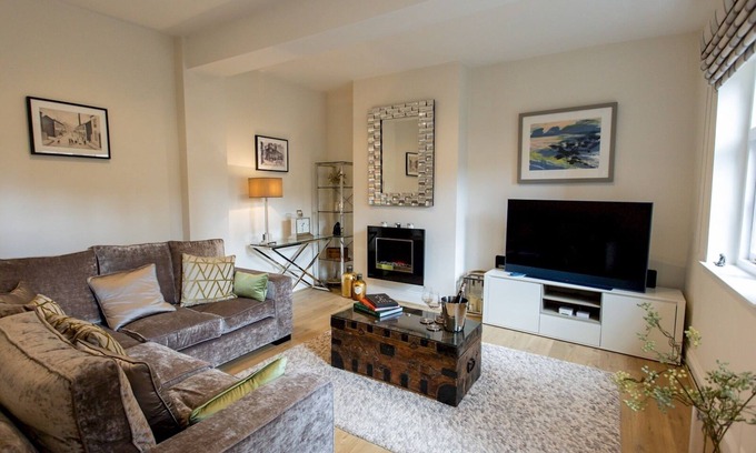 Shrewsbury House | Pass the Keys | Elegant Georgian townhouse - fantastic location