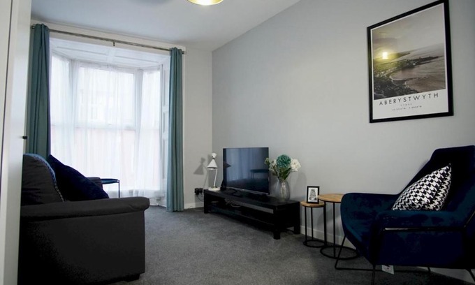 Aberystwyth Apartment | Pass the Keys Fantastic two bedroom Victorian Apartment