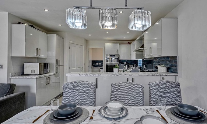 Birch House | Pass the Keys | Luxury 4 Bedrooms Detached Holiday Home - Villa