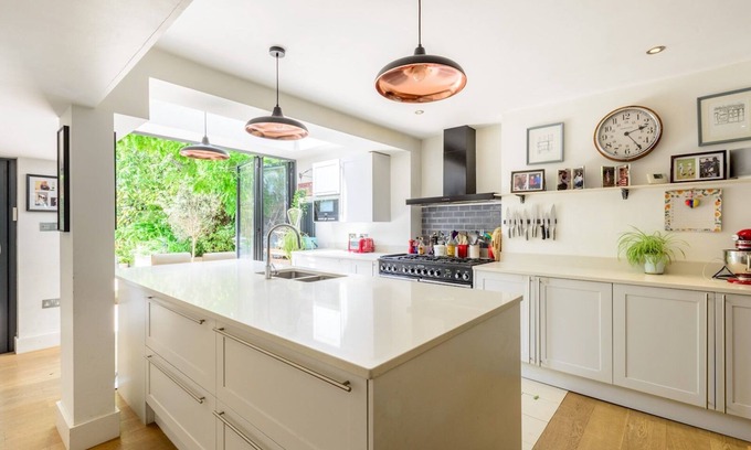 Mildmay House | Pass the Keys | Petherton · Beautiful 4-bd House, Patio, Lrg Garden, Near Park