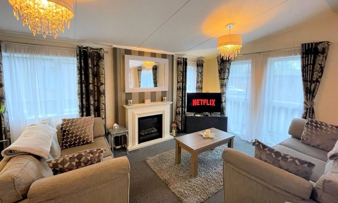 Mouswald House | Pass the Keys | Stunning, Modern 3BR Lodge in Rural Country Park