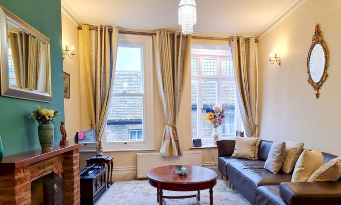 Sandwich House | Pass the Keys | The Old Bakery - A Stylish, Quiet Home in Sandwich