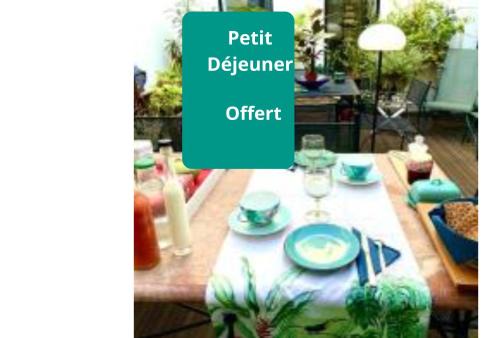 Pezenas Bed & Breakfast | Patio 3 Pézenas CENTRE il y a plus cher mais c est moins bien