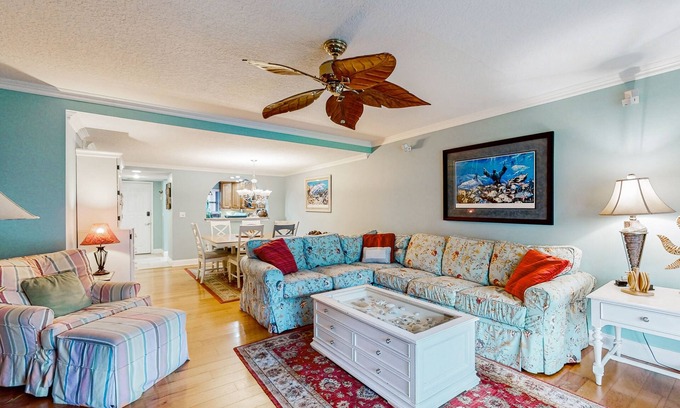 Butler Beach Condo | Patio Condo in Oceanfront Community w/Pool – Walk to Beach