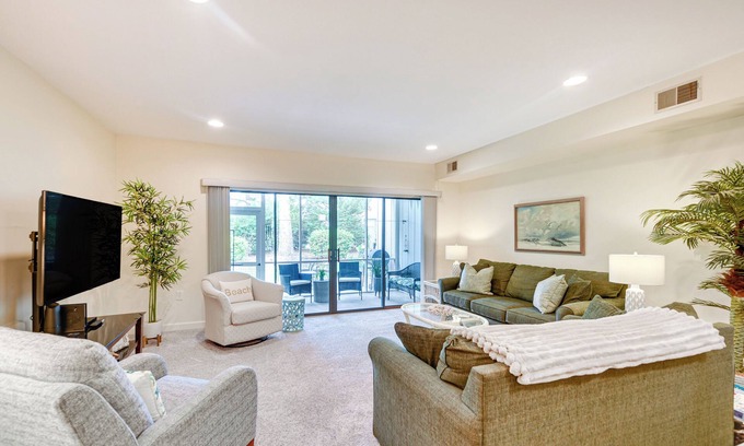 North Myrtle Beach House | Patio + Pool Access: North Myrtle Beach Retreat!