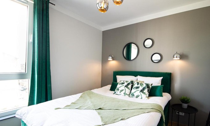Praga Apartment | Patio Praga Metro Apartment by BookingHost