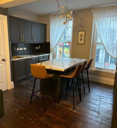 Cork City Centre Apartment | Patrick Street Townhouse