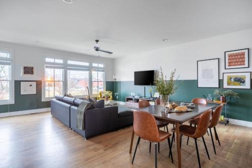 Buena Vista House | Patsy Emmylou by AvantStay Stylish 2 Home Buyout in Heart of Nashville