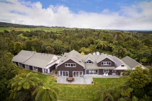 Pitone Cabin | Patuha Rainforest Retreat