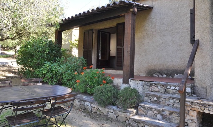 Lumio Villa | Pavillon Mimosa Malacucina