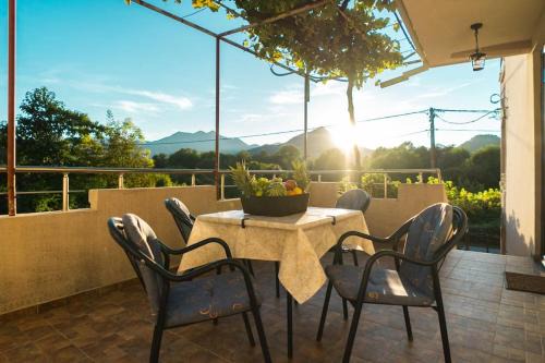 Virpazar House | Pavle's Oasis