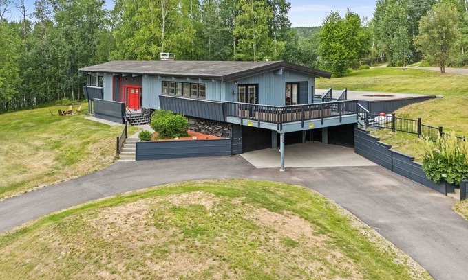 Fairbanks House | PawPaw's Pool House