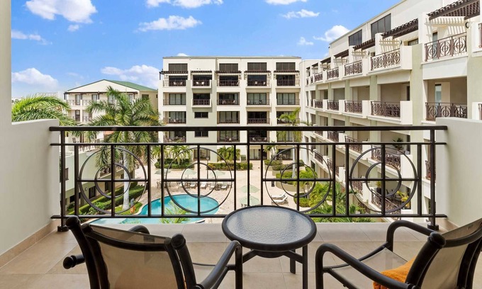 Washington Condo | PC412 - Pool View - 1BR Perfect for a couple or Family - Close to Palm Beach - 1BR