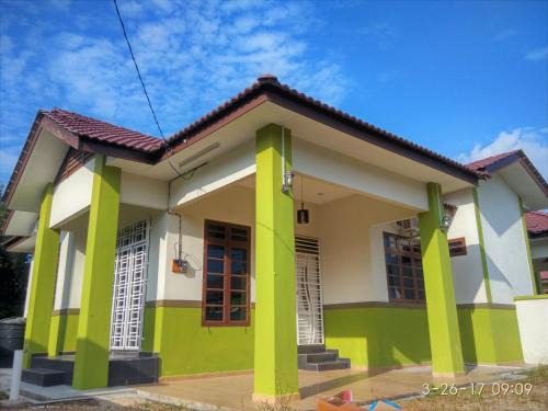 Padang Pasir Luas House | PCB Homestay