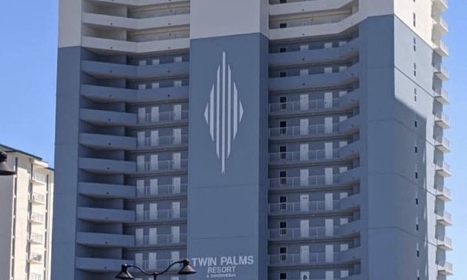 Long Beach Condo | PCB - Twin Palms - Fall Dates AVAILABLE! Rates reduced!