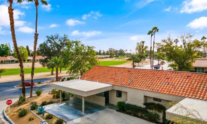 Palm Desert Apartment | PDR201 Fully Remodeled 2 Bedroom PD Resorter Gem