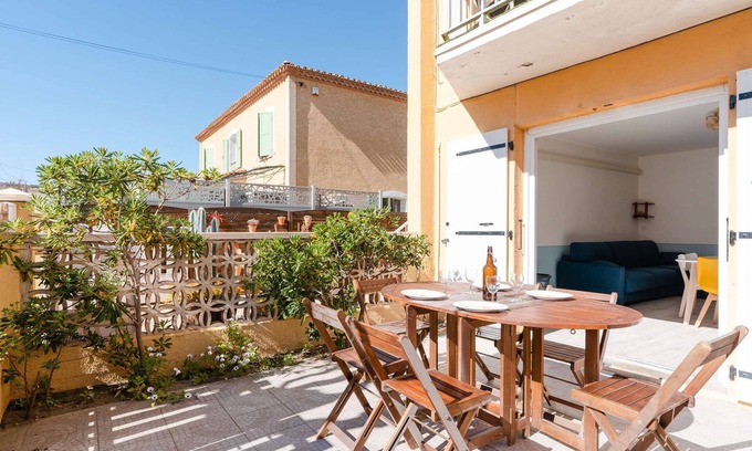 Narbonne-Plage Apartment | PE40 T2 air-conditioned with WIFI on ground floor near the beach