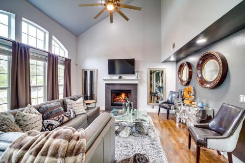 Tulsa House | Peace and Tranquility Home 2 Mi to Dtwn Tulsa!