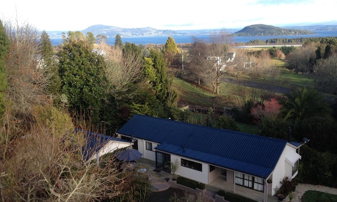 Tikitere House | Peace and tranquility, beautiful gardens, idyllic