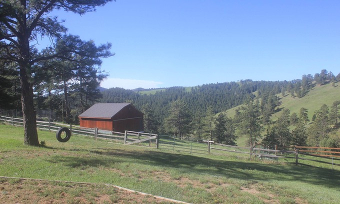 Golden Apartment | Peace, Tranquility, Wildlife and Amazing Open Space Views!