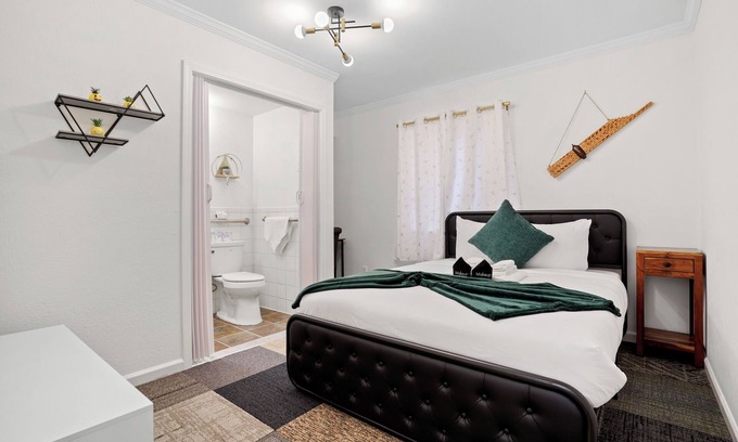 Sharp Park Apartment | Peaceful 1BR Stay - Golf & Beach