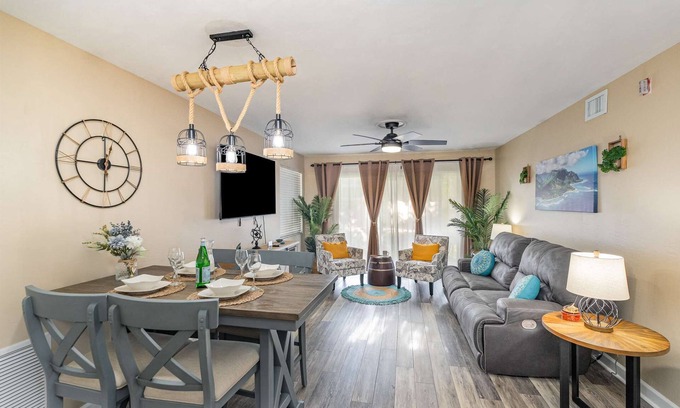 Ocean Side Village Condo | Peaceful 2/2 Pondside Condo · Half Mile from Beach