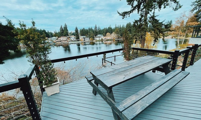Federal Way House | Peaceful 4 bedroom Lakefront Home with Huge Decks.