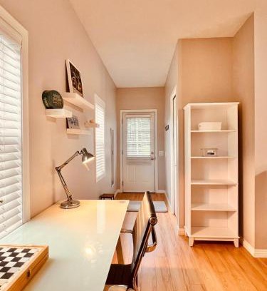 North Glenmore Apartment | Peaceful and cosy suite with kitchen and bathroom in desired north Glenmore - perfect for any stay