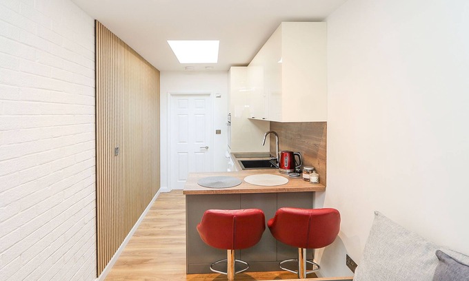 St. Michael's Apartment | Peaceful and Novel Place to Stay