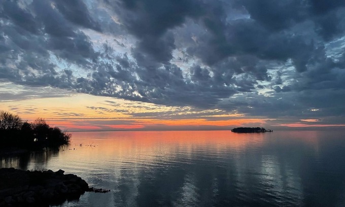Put-in-Bay Condo | Peaceful and Relaxing Lake Erie Waterfront Condo