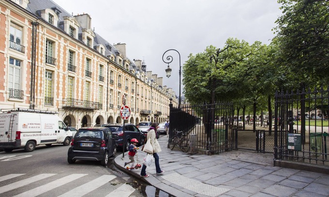Arsenal Apartment | Peaceful appartement in the heart of Le Marais