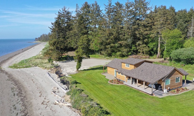 Grays Harbor County House | PEACEFUL BAYSIDE GETAWAY