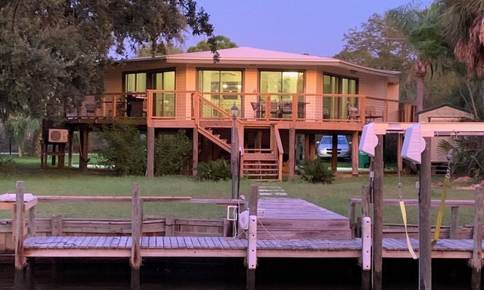 Alligator Point House | Peaceful beach in a boating and fishing Paradise. Short walk to beach!