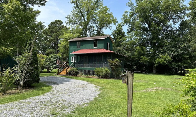 Stonewall Cabin | Peaceful Cabin near Bay River nPet-friendly!