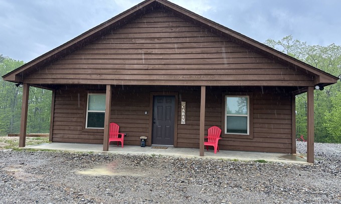 Mount Ida Cabin | Peaceful Cabin with WIFI & amazing star gazing views. No Pets Allowed.