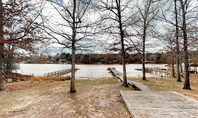 Prosperity House | Peaceful Cove Getaway