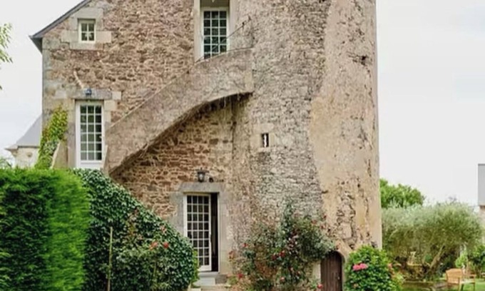 Etables-sur-Mer Apartment | Peaceful manor house in the Breton countryside, 5 minutes from the beach