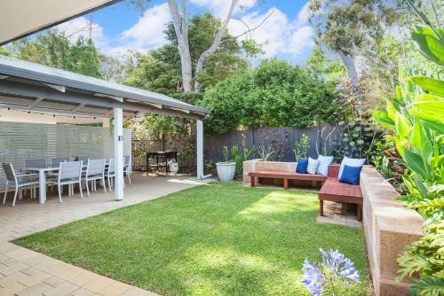 Dunsborough House | Peaceful Garden Hideaway - Swim, Hike and Unwind