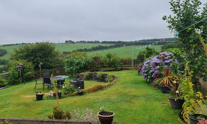Dalton-in-Furness Bed & Breakfast | Peaceful getaway to the lakes - 40 min from windermere