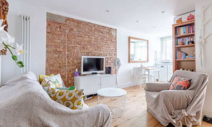 Prince's Apartment | Peaceful Hidden Gem, Heart of South East London