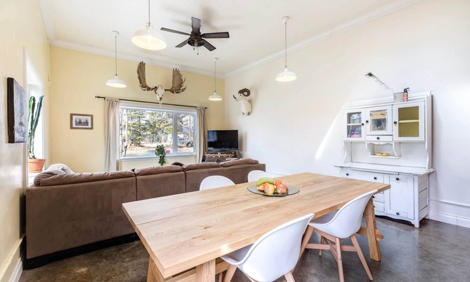 Whitehorse Other | Peaceful-Hide-Away on the River