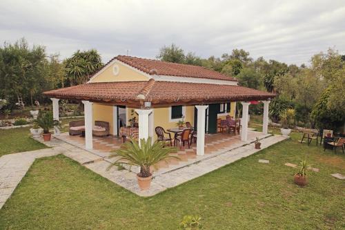 Doukades House | Peaceful house