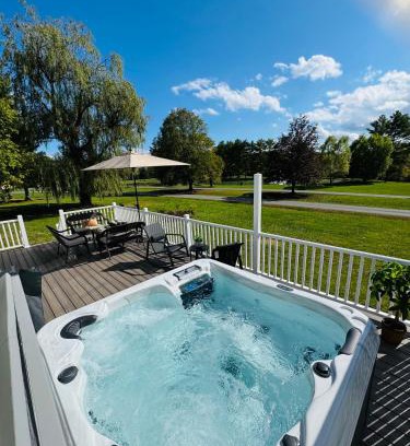 Athens House | Peaceful Lakefront and Fireplace Getaway Upstate Escape