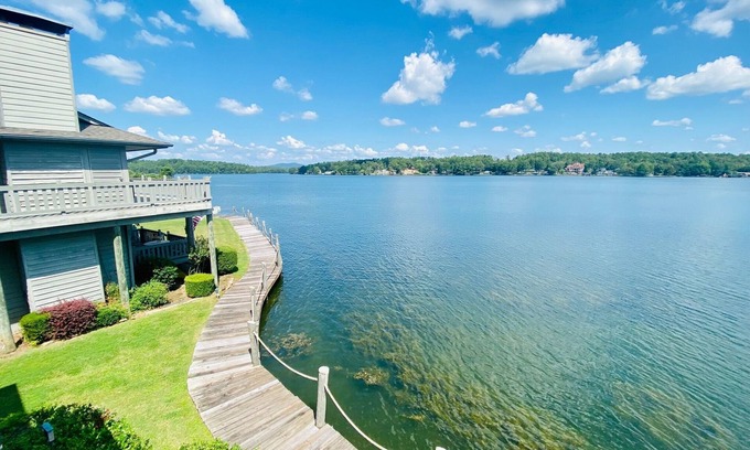 Hot Springs Condo | PEACEFUL LAKEFRONT VIEWS WITH COVERED BOAT SLIP