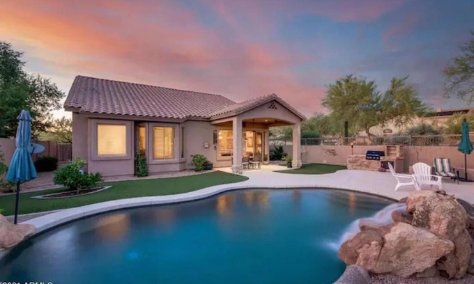 Las Sendas House | Peaceful Oasis in Gated Golf Course Community