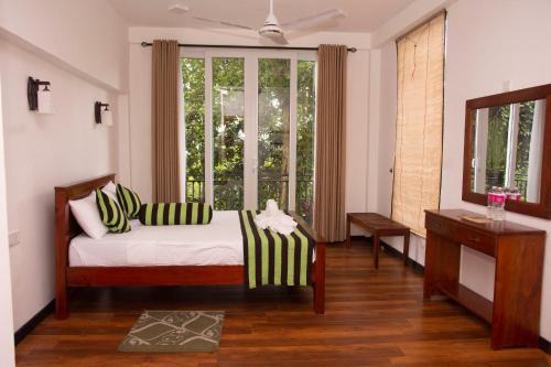 Kandy House | Peaceful Peak
