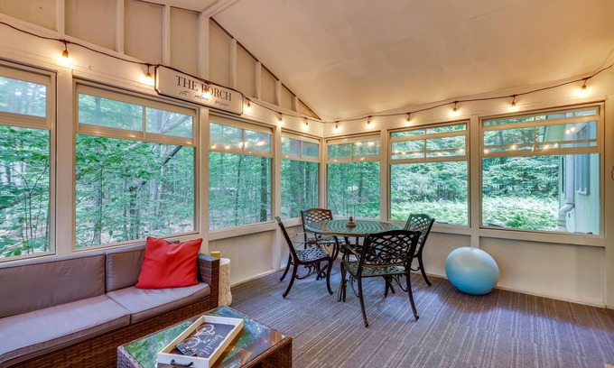 Pocono Pines House | Peaceful Poconos Hideaway: Grill + Fire Pit!