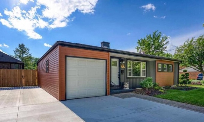 Point Edward House | Peaceful Point Cottage