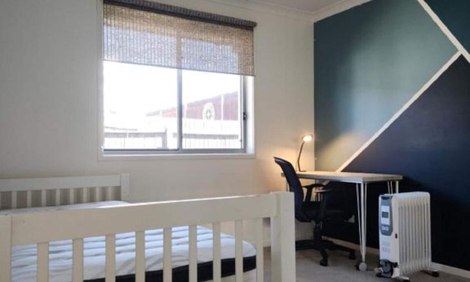 Wright House | Peaceful Property in Wright, Perfect for Business trips and other