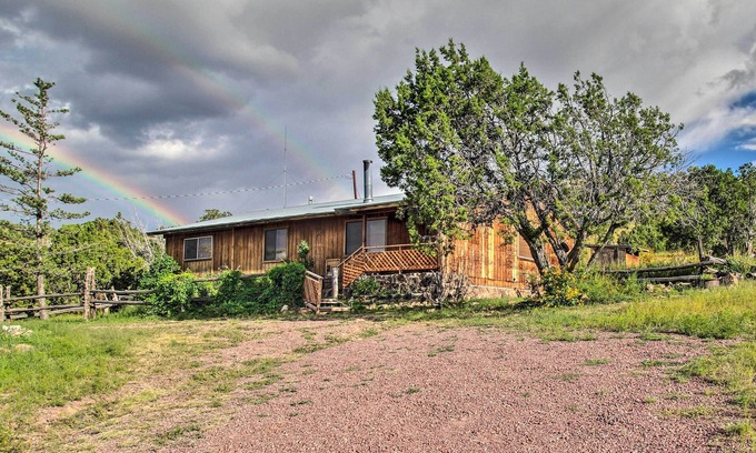 Springerville Cabin | Peaceful Ranch Cabin, 3 Mi to Becker Lake!